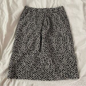 St John Sz 6 Tweed Boucle Sequin Pencil Skirt fall winter chanel lined stretchy